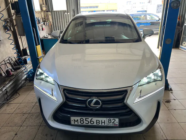Lexus NX200t в сервисе